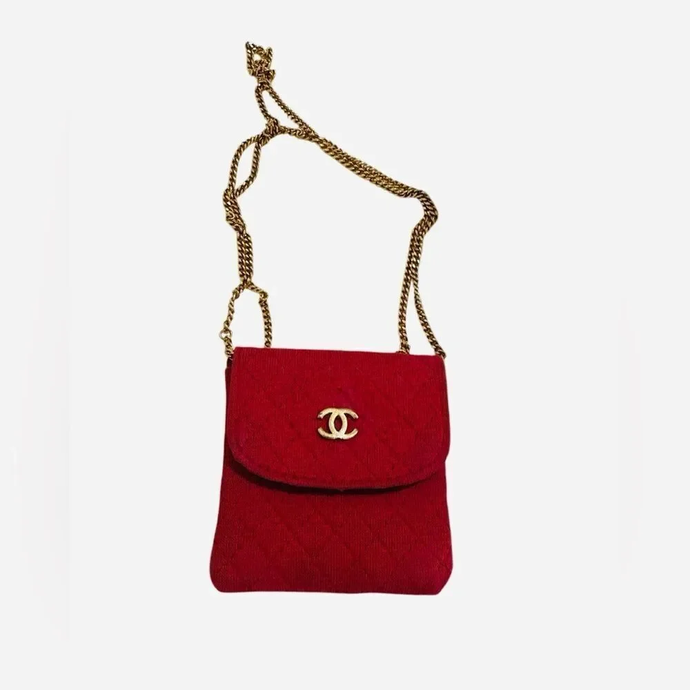 CHANEL Red Quilted Crossbody Bag with Gold Chain